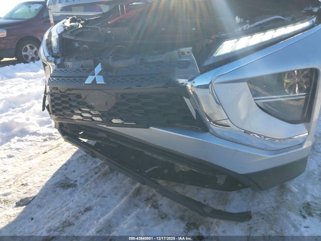 2022 MITSUBISHI ECLIPSE CROSS JA4ATVAA9NZ055673 Photo 5