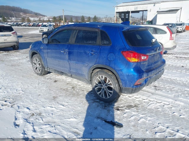 2018 MITSUBISHI OUTLANDER SPORT JA4AR3AU2JZ018617 Photo 2