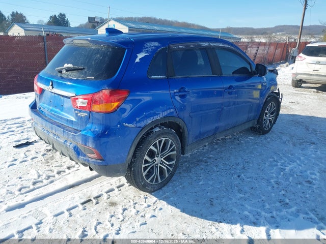 2018 MITSUBISHI OUTLANDER SPORT JA4AR3AU2JZ018617 Photo 3
