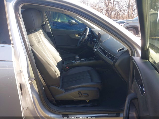 2019 AUDI A4 WAUGMAF46KA034831 Photo 4