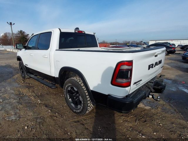 2021 RAM 1500 1C6SRFLT3MN599693 Photo 2