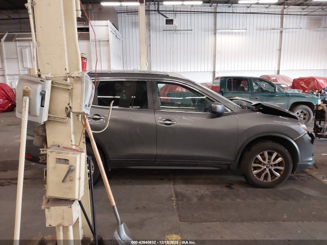 Nissan ROGUE SV 2019 5N1AT2MV4KC700758 Image 13