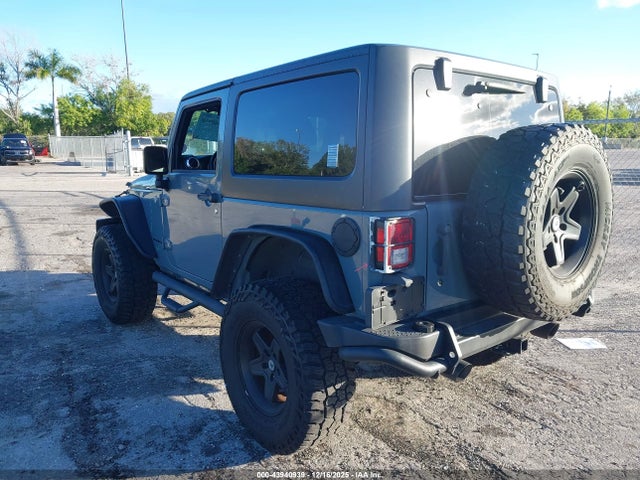 2015 JEEP WRANGLER 1C4BJWCG5FL671480 Photo 2