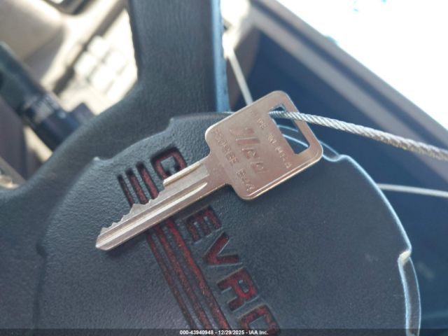 1994 CHEVROLET GMT-400 2GCEC19K4R1138794 Photo 10