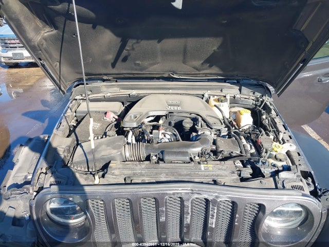 1C4HJXDG0MW505085 Jeep Wrangler Unlimited Sport S 4x4