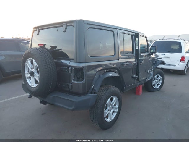1C4HJXDG0MW505085 Jeep Wrangler Unlimited Sport S 4x4