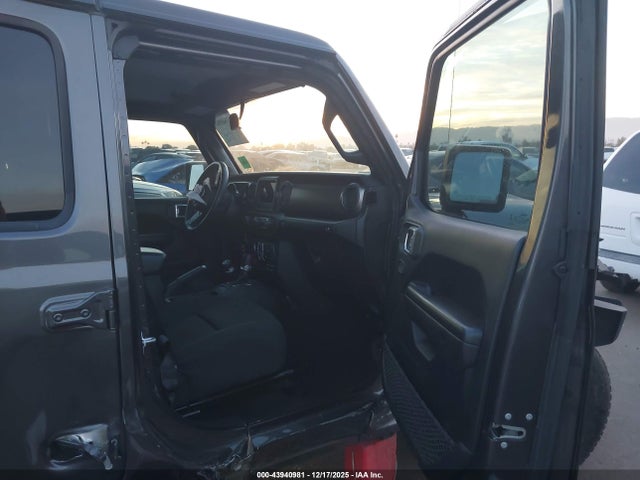 1C4HJXDG0MW505085 Jeep Wrangler Unlimited Sport S 4x4