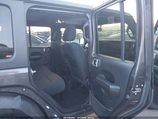 1C4HJXDG0MW505085 Jeep Wrangler Unlimited Sport S 4x4