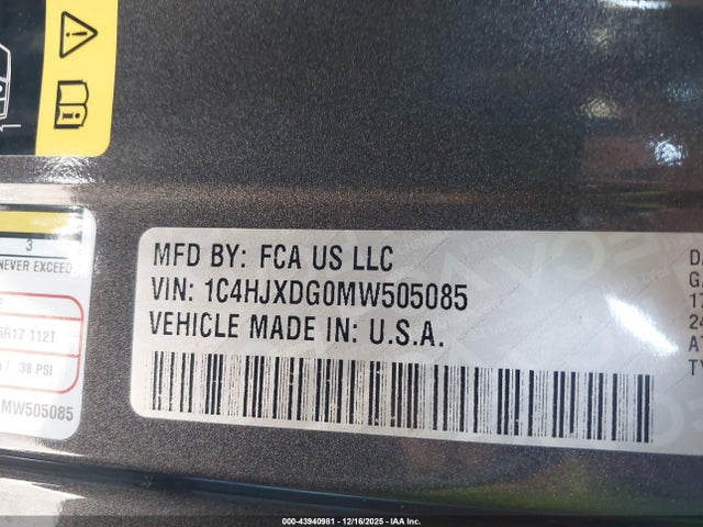 1C4HJXDG0MW505085 Jeep Wrangler Unlimited Sport S 4x4
