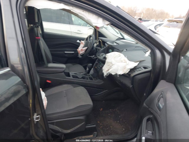 Продаж на аукціоні авто 2017 Ford Escape Se, vin: 1FMCU9GD6HUE50816, номер лоту: 43940982