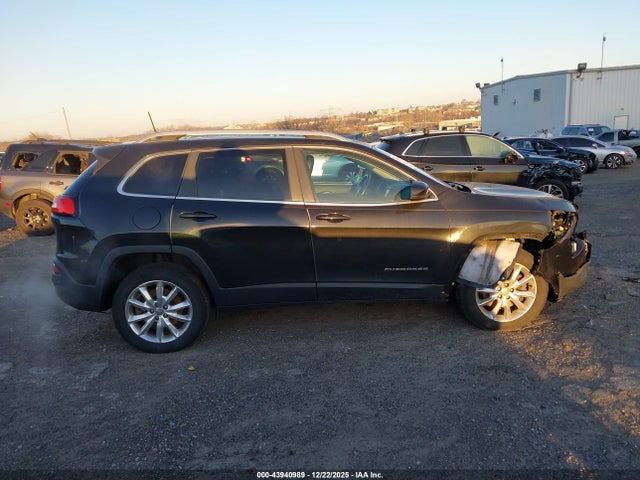 1C4PJMDS5GW334028 Jeep Cherokee Limited