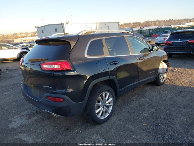 1C4PJMDS5GW334028 Jeep Cherokee Limited