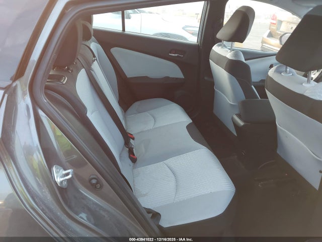 JTDKARFU0J3551646 Toyota Prius Three