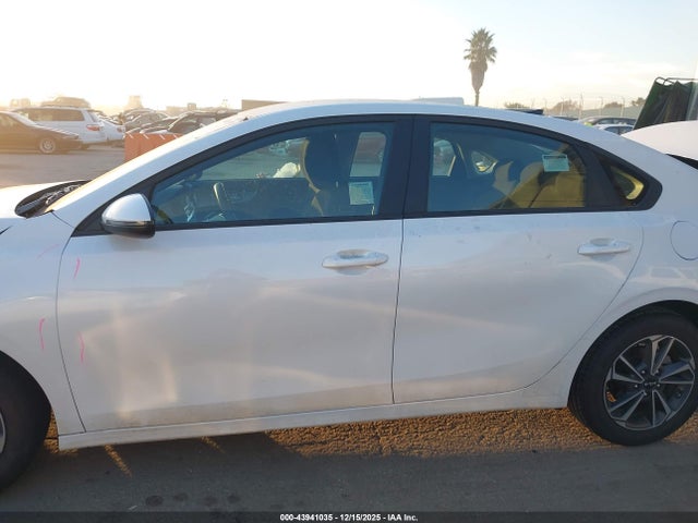 3KPF24AD1RE767308 KIA Forte Lxs