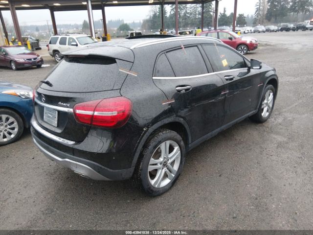 2018 MERCEDES-BENZ GLA 250 WDCTG4GB5JJ470148 Photo 3