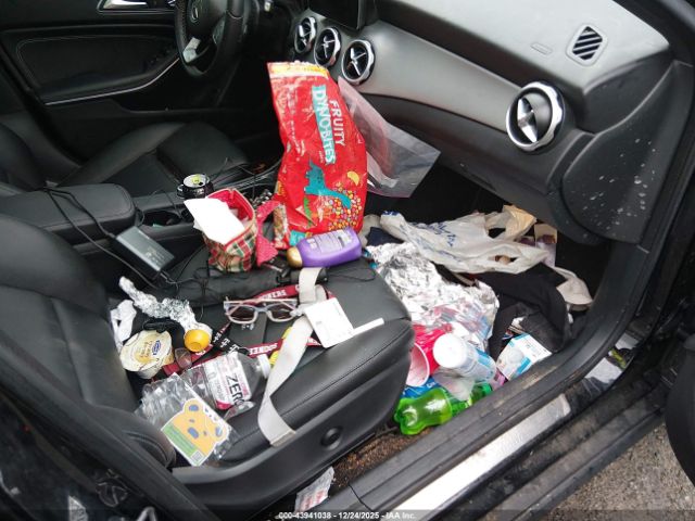 2018 MERCEDES-BENZ GLA 250 WDCTG4GB5JJ470148 Photo 4