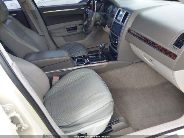 2009 CHRYSLER 300C 2C3KA63T39H562373 Photo 4