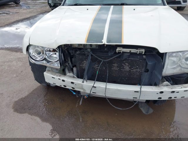 2009 CHRYSLER 300C 2C3KA63T39H562373 Photo 5