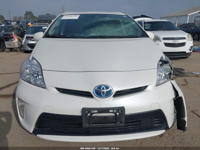 Toyota Prius Two 2015 JTDKN3DU5F0454357 Image 12