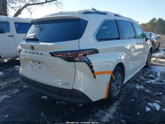 2024 TOYOTA SIENNA 5TDBSKFC9RS120583 Photo 3