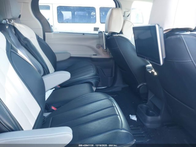 2024 TOYOTA SIENNA 5TDBSKFC9RS120583 Photo 7