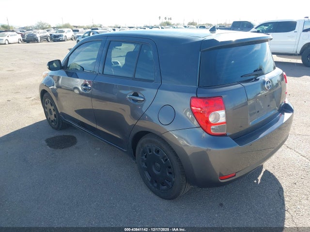Scion XD 2014 JTKKUPB48E1046479 Image 3
