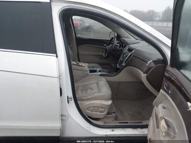 2010 CADILLAC SRX 3GYFNAEY1AS633174 Photo 4