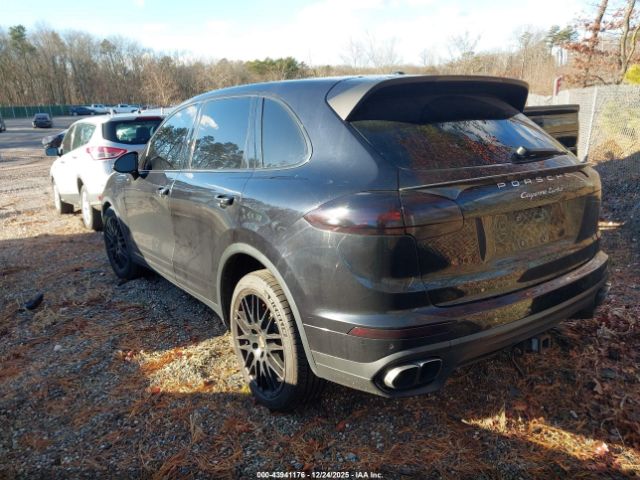 2015 PORSCHE CAYENNE WP1AC2A29FLA80606 Photo 2