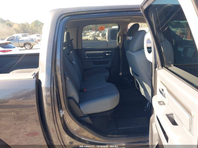 2017 RAM 1500 3C6RR6LT0HG584422 Photo 7