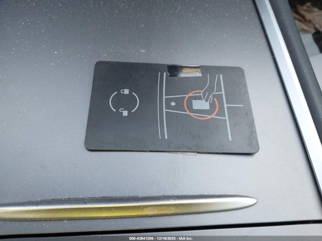 2023 TESLA MODEL 3 5YJ3E1EA5PF517005 Photo 10