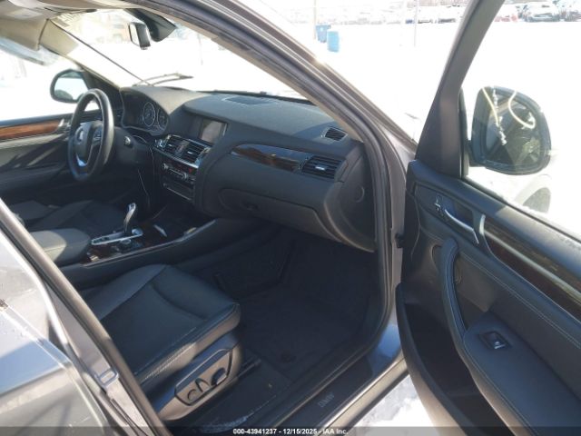 2017 BMW X3 5UXWX9C31H0W75334 Photo 4