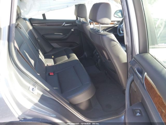 2017 BMW X3 5UXWX9C31H0W75334 Photo 7