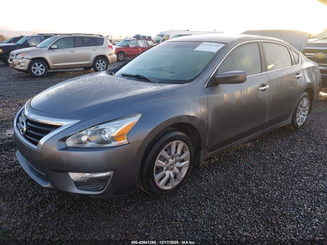Nissan Altima 2.5 S 2015 1N4AL3APXFC181372 Image 2