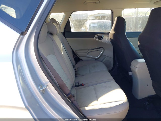 KIA SOUL LX 2021 KNDJ23AU7M7756097 Image 8