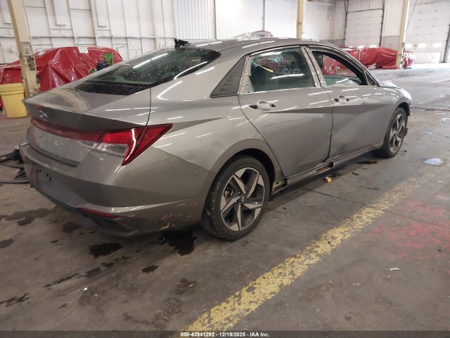 KMHLS4AG9PU405587 Hyundai ELANTRA SEL