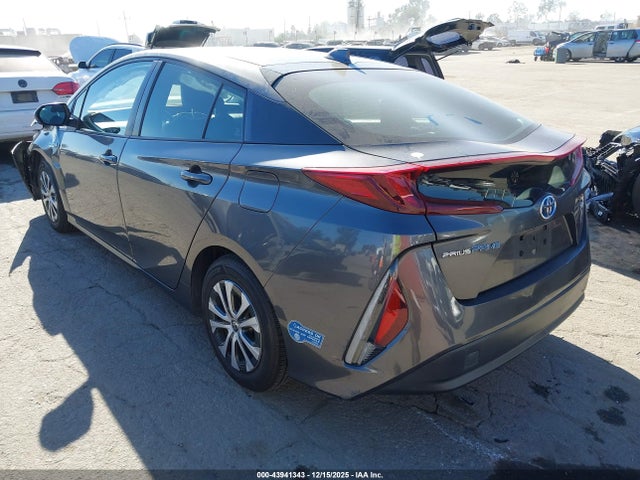 Toyota Prius Prime Xle 2021 JTDKAMFP6M3167775 Image 3