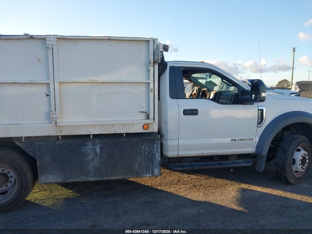 Ford F-550 Chassis Xl 2017 1FDUF5GT1HEE29462 Image 14