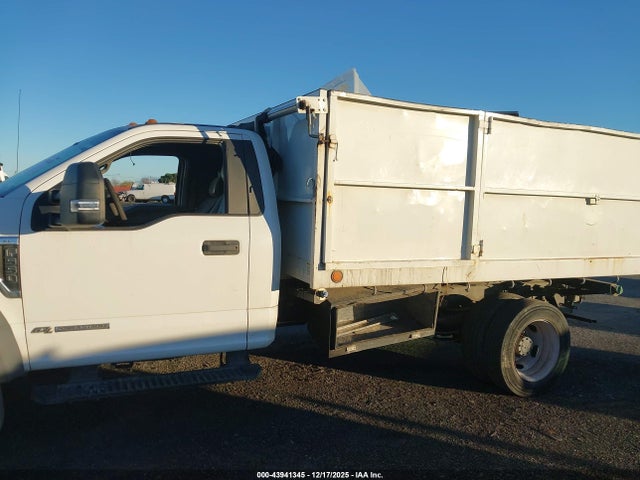 Ford F-550 Chassis Xl 2017 1FDUF5GT1HEE29462 Image 15