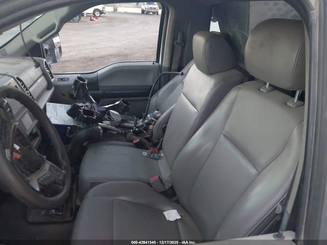 Ford F-550 Chassis Xl 2017 1FDUF5GT1HEE29462 Image 5