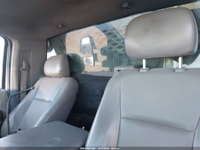 Ford F-550 Chassis Xl 2017 1FDUF5GT1HEE29462 Image 8