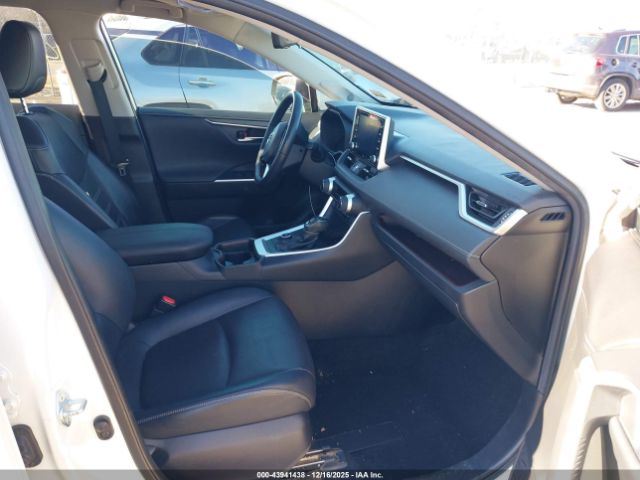 2020 TOYOTA RAV4 HYBRID JTMDWRFV5LD539220 Photo 4