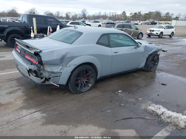 2C3CDZFJXMH521173 Dodge Challenger R/t Scat Pack Widebody