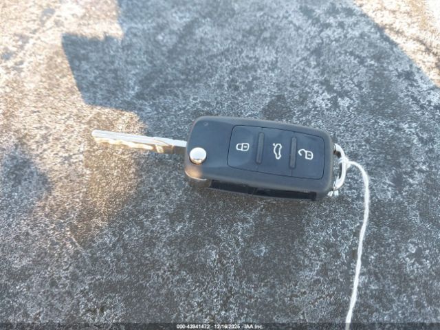 2015 VOLKSWAGEN EOS WVWBW8AH2FV004198 Photo 10