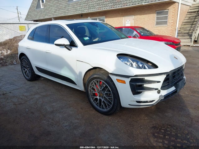 2016 PORSCHE MACAN WP1AF2A54GLB94354