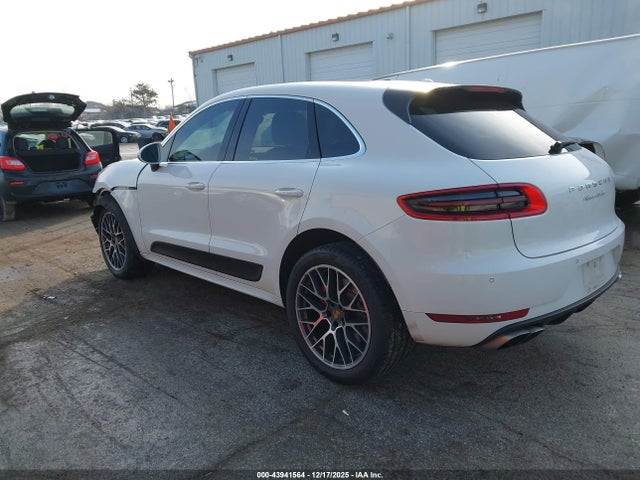 2016 PORSCHE MACAN WP1AF2A54GLB94354 Photo 2