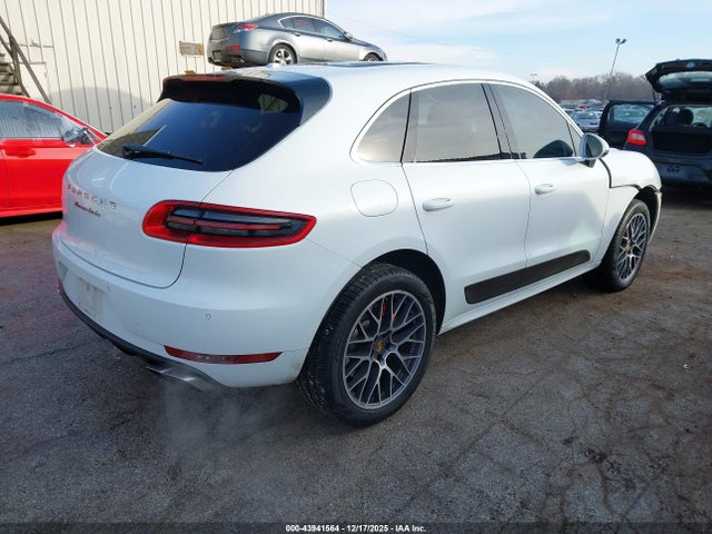 2016 PORSCHE MACAN WP1AF2A54GLB94354 Photo 3