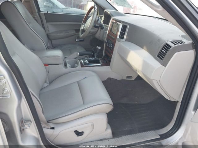 2009 JEEP GRAND CHEROKEE 1J8HR68T29C512177 Photo 4