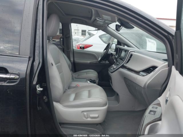 2020 TOYOTA SIENNA 5TDYZ3DC4LS078555 Photo 4