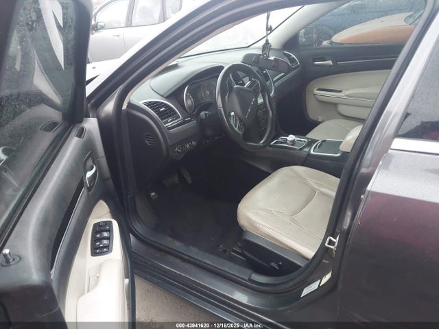 Продаж на аукціоні авто 2015 Chrysler 300 Limited, vin: 2C3CCAAG5FH818175, номер лоту: 43941620