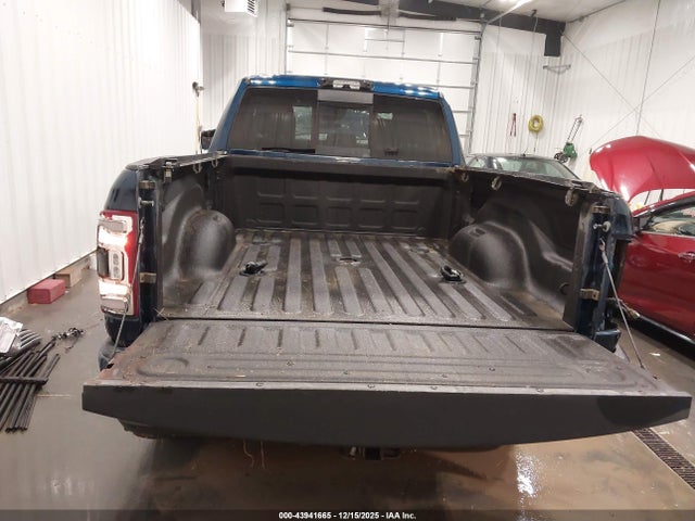 43941665 :رقم المزاد ، 3C6UR5FL6MG583365 vin ، 2021 Ram 2500 Laramie  4x4 6'4 Box مزاد بيع
